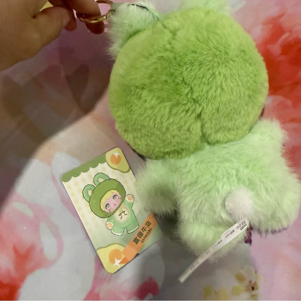 Nommi fruits avocado vinyl plush pendant new with out a box - Picture 5 of 5